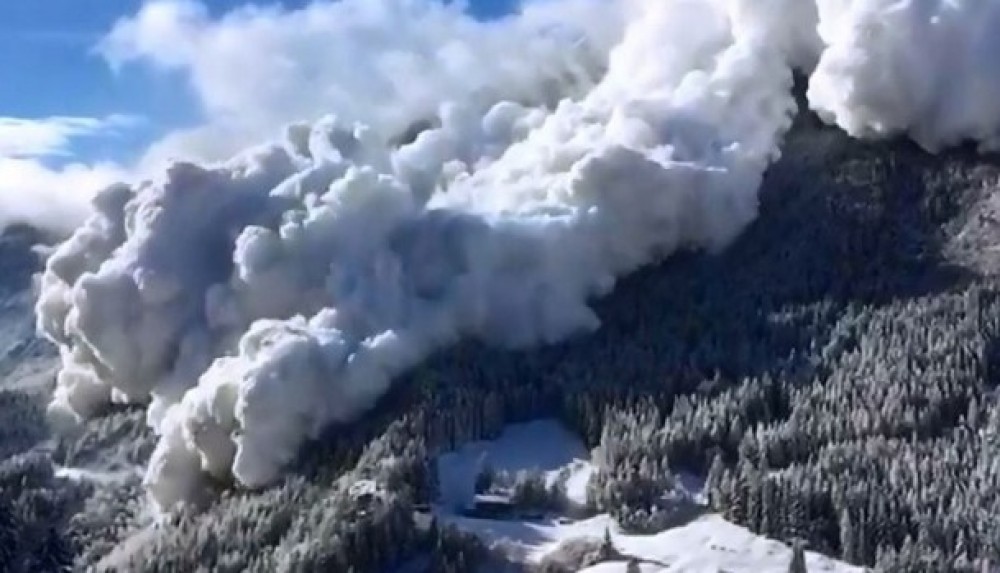 Trei persoane au murit în urma avalanşelor produse în Elveţia în acest weekend